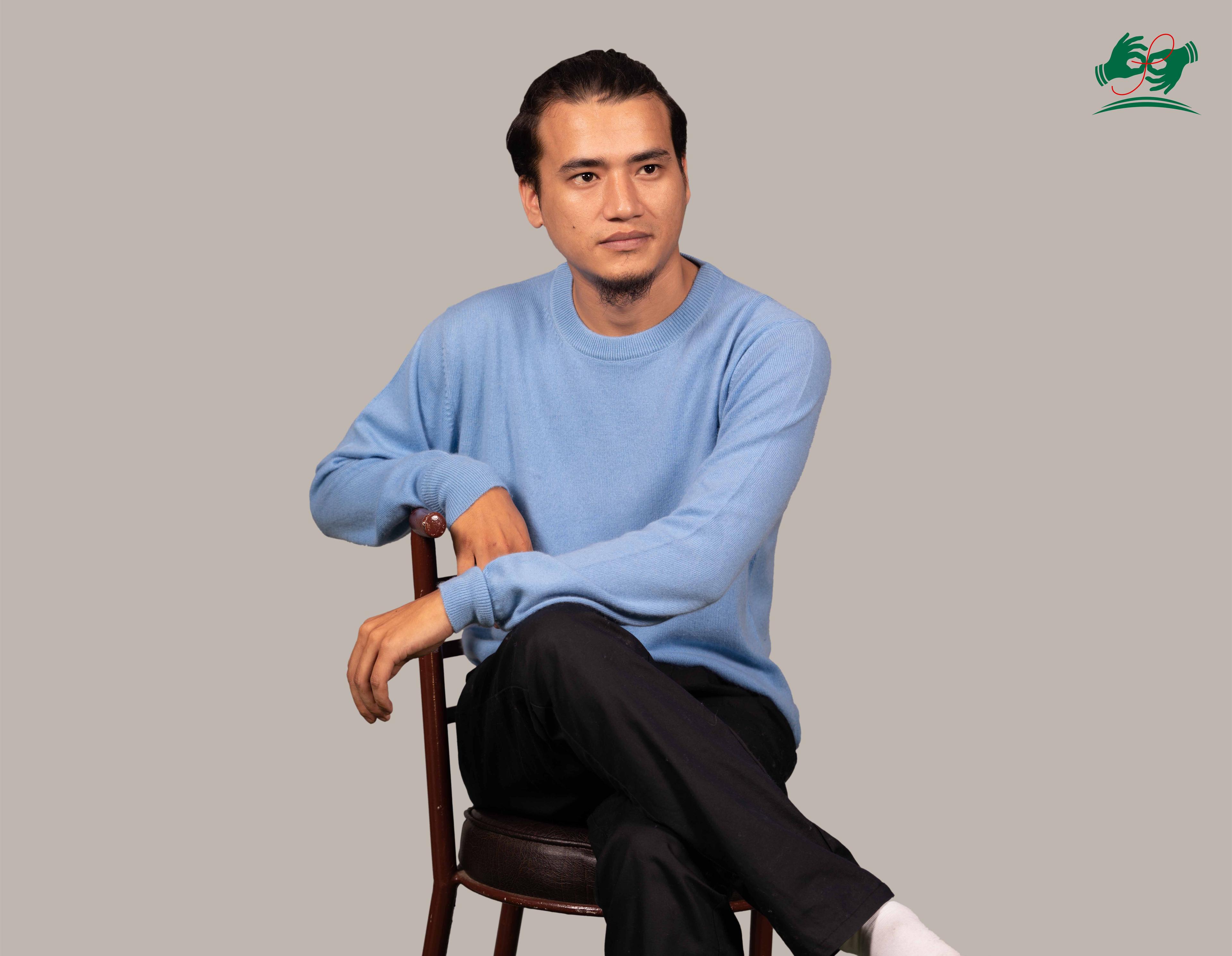 Cashmere Sweater for Men - Round Neck Design